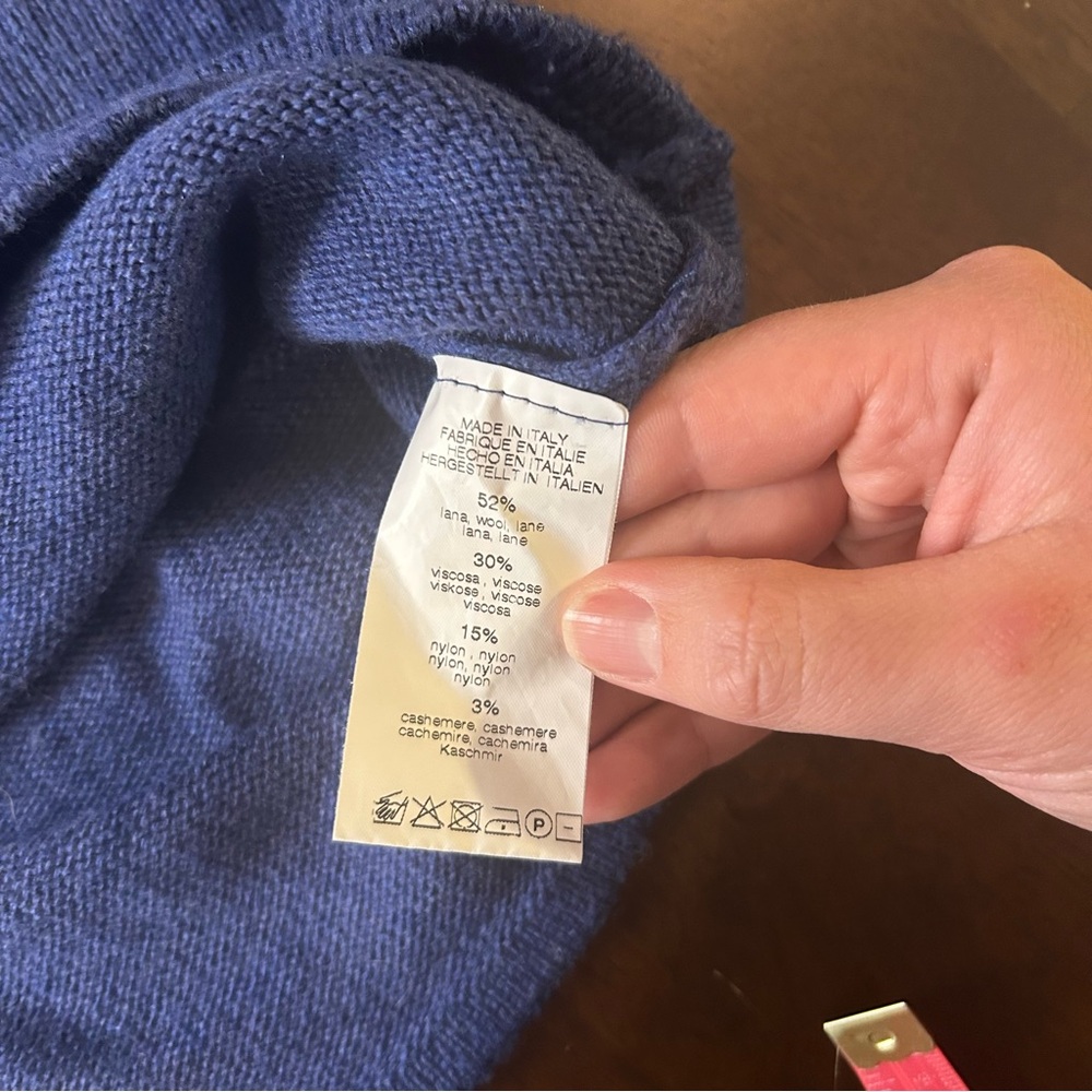 brandy melville blue cropped Francesca sweater in a wool blend - Picture 11 of 16